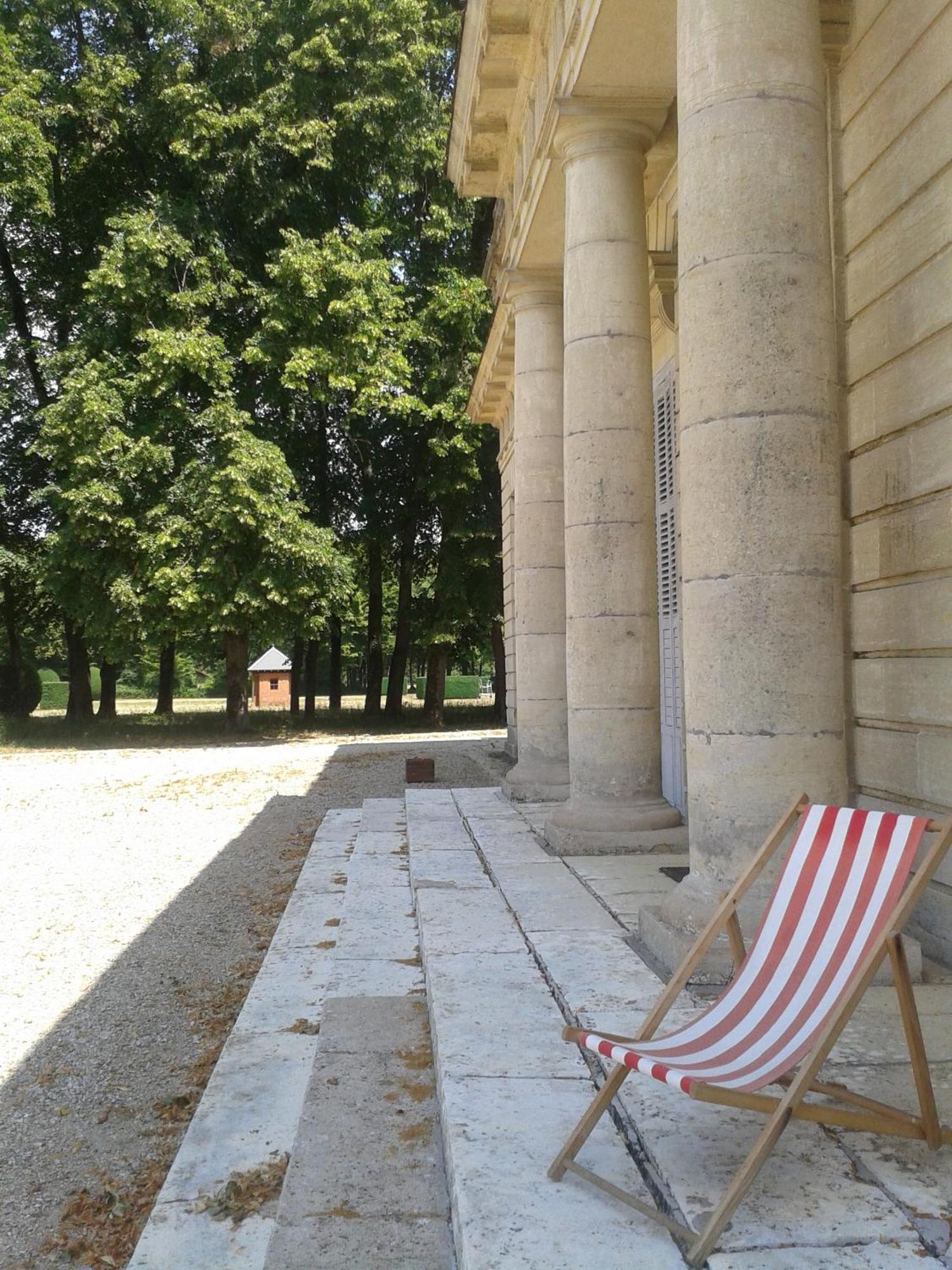 Le Chateau De Bressey & Son Orangerie Exterior photo